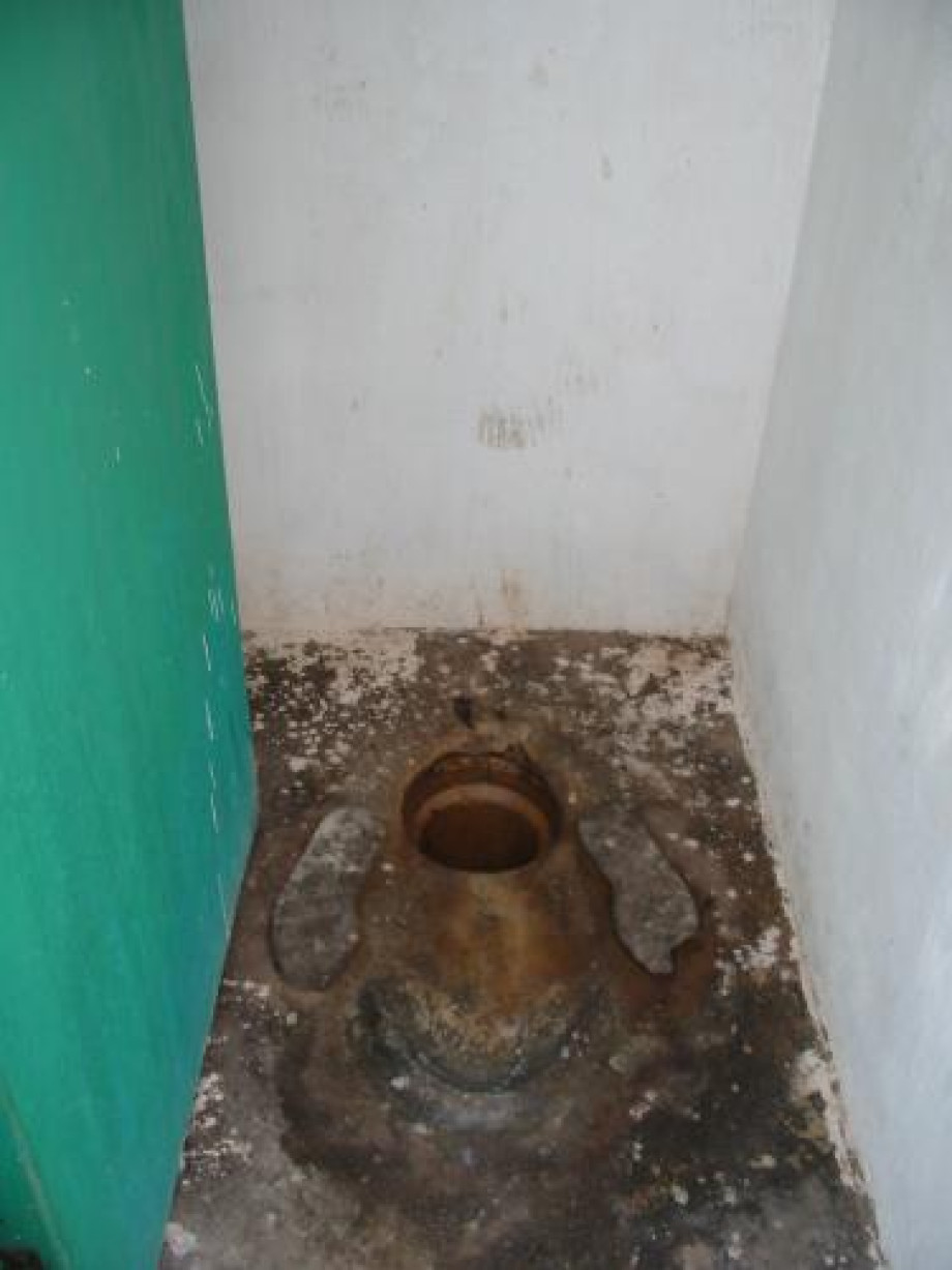 Туалет школы Lam Tsuen. Изображение 4