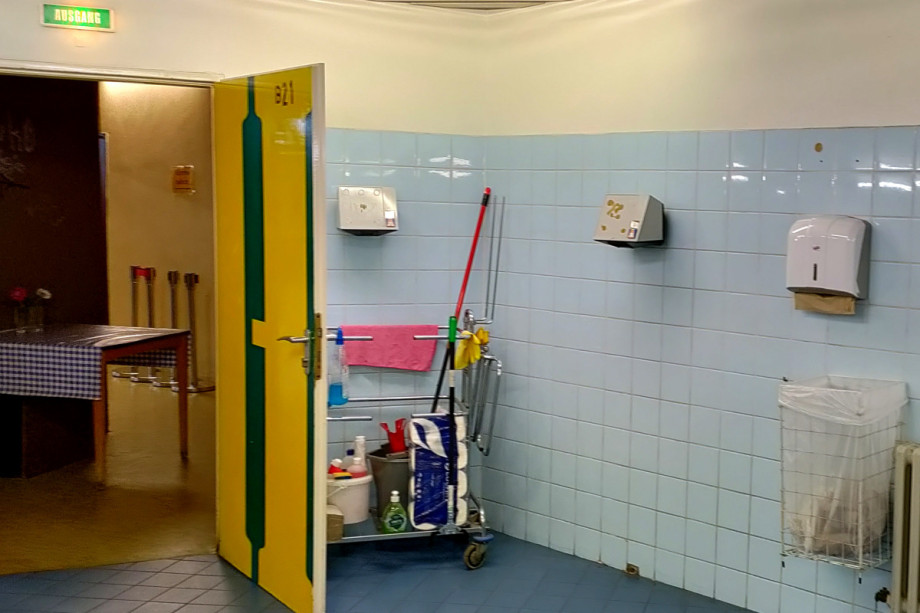 Туалет на ипподроме в Мариендорфе. Изображение 2