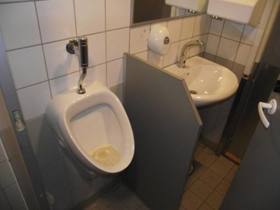 Туалет в Kotipizza в Савонлинне. Изображение 2