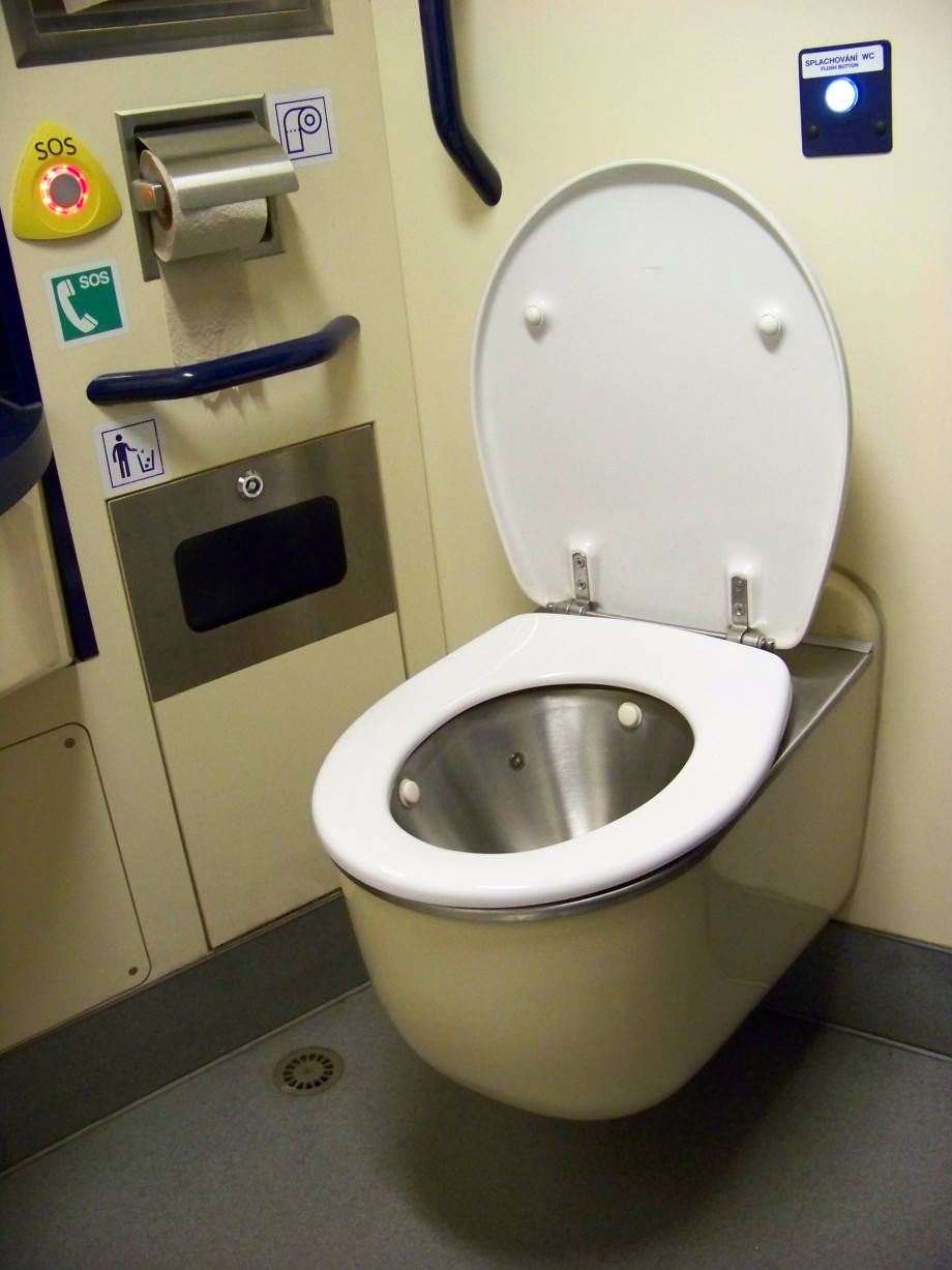 Туалет в поезде Regionova. Изображение 1
