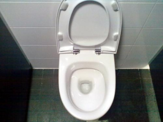 Туалет в ТЦ Pasaati в Котке