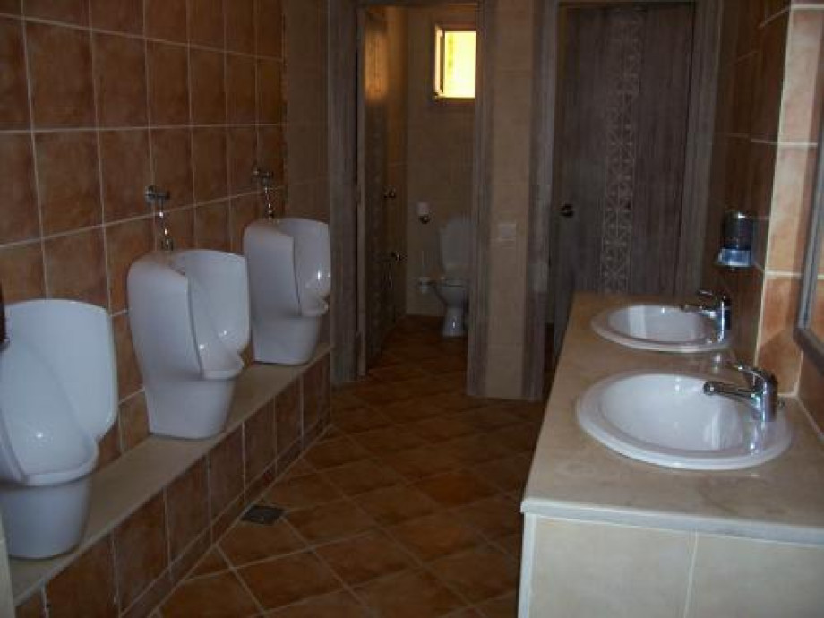 Туалет в холле отеля Ksar Jerid. Изображение 1