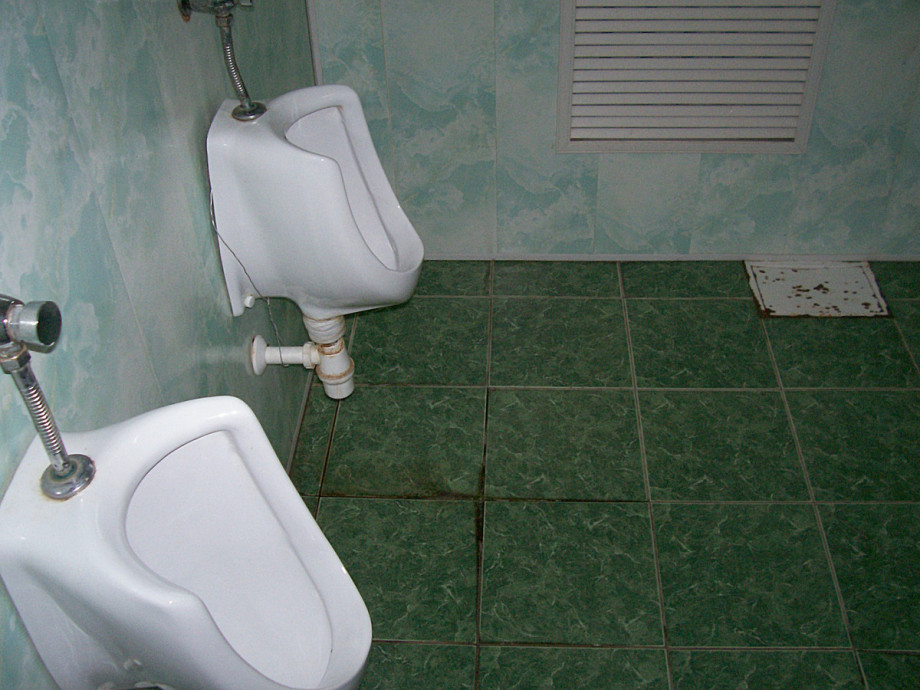 Туалет в музее истории и культуры Беларуси. Изображение 2