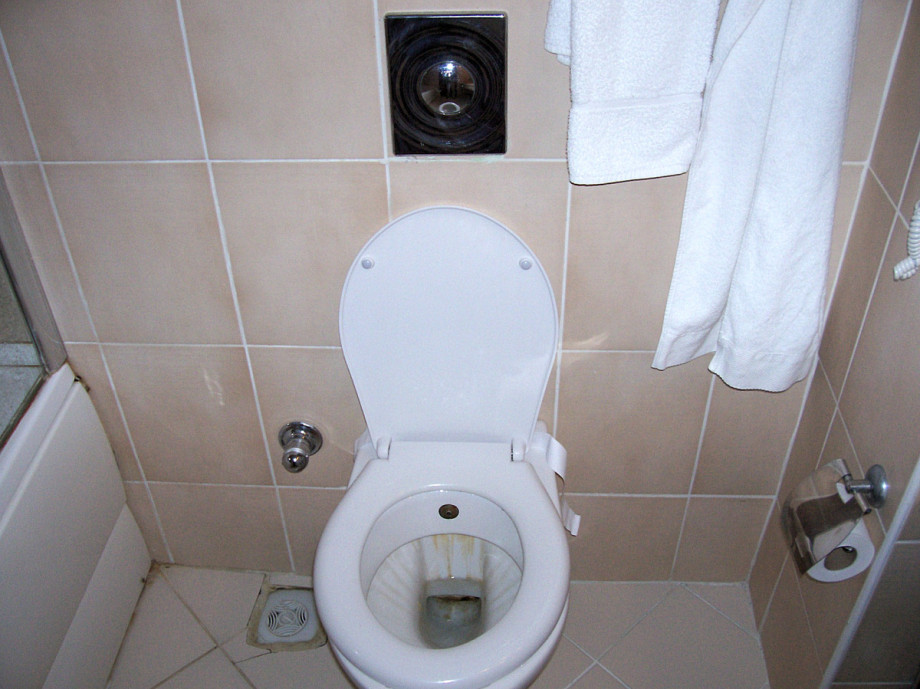 Туалет в стандартном номере отеля Lycus River. Изображение 2