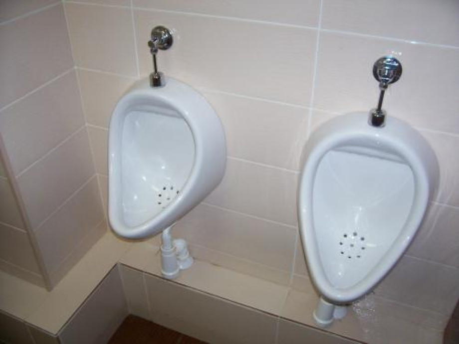 Туалет в бильярдном клубе "Гермес". Изображение 3