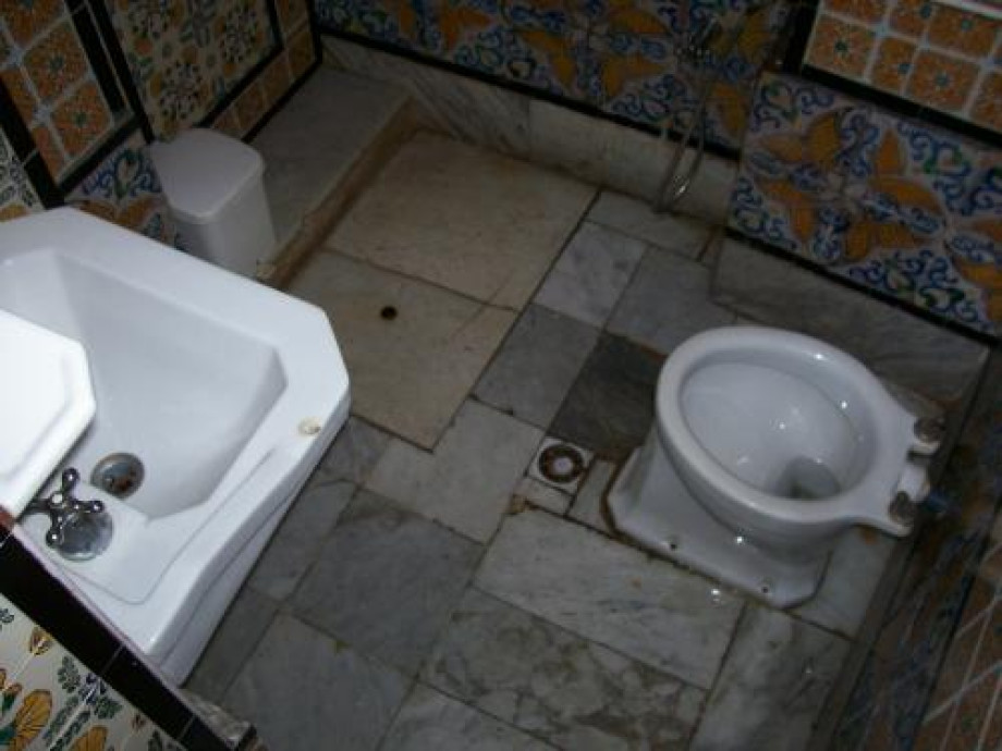 Туалеты в музее Dar El-Annabi. Изображение 3