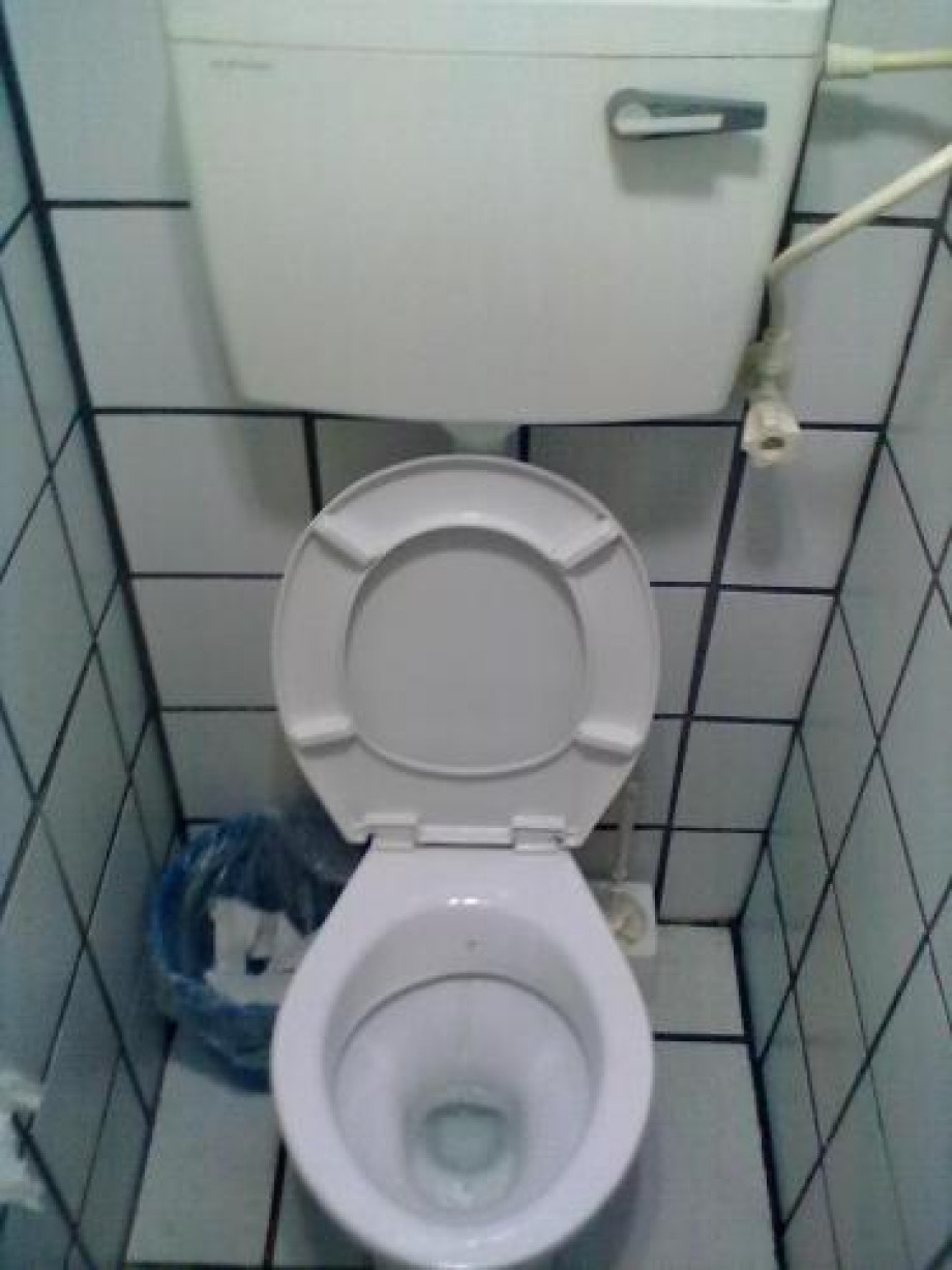 Туалет на станции Кармелита Ган а-Эм. Изображение 1