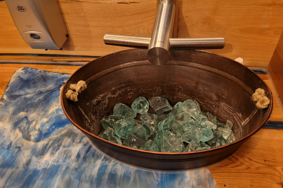 Туалет в ресторане Fischer & Lustig. Изображение 5