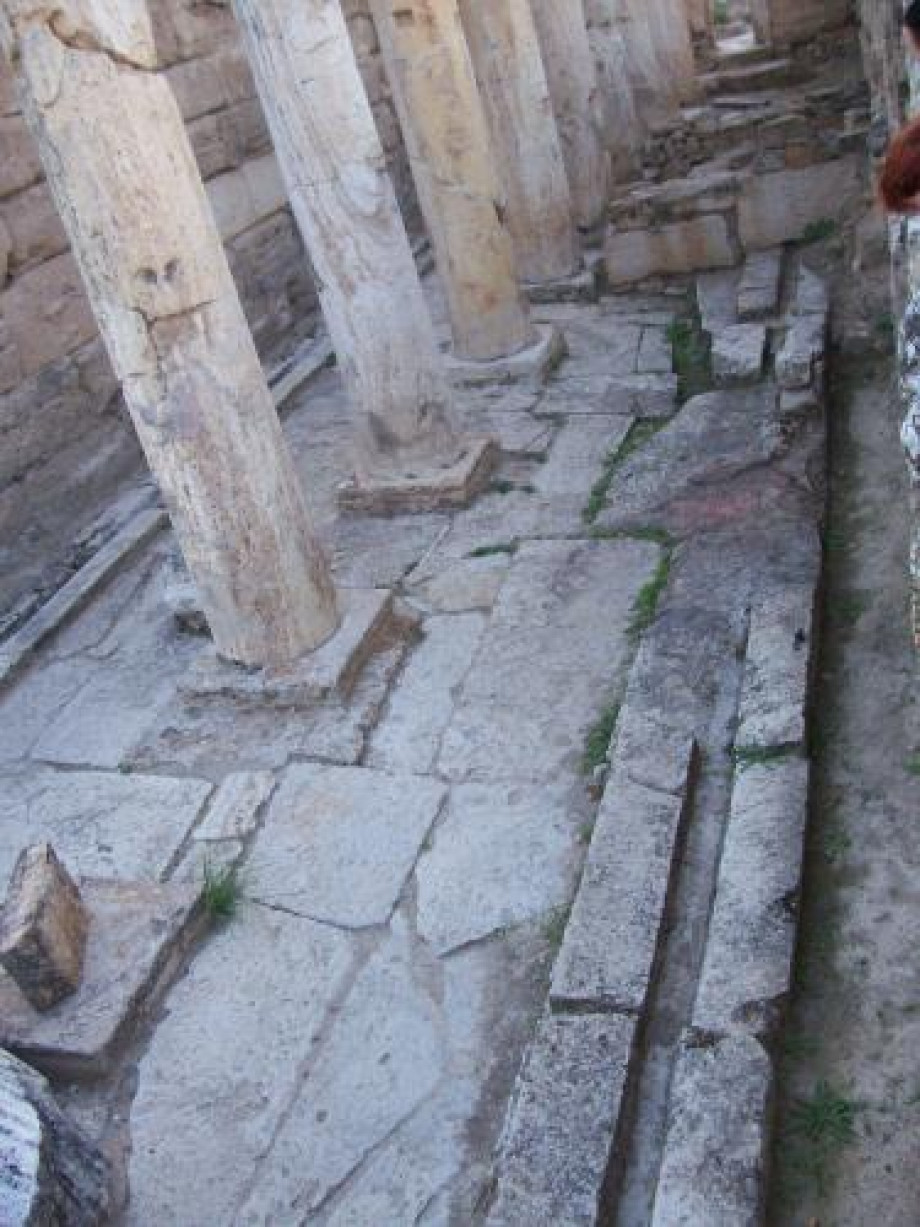 Римский публичный туалет - I век н.э.. Изображение 2