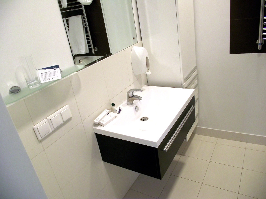 Туалет в стандартном номере гостиницы «Памир». Изображение 2