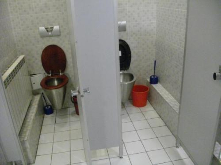 Туалет в ТЦ «Балтийский». Изображение 1