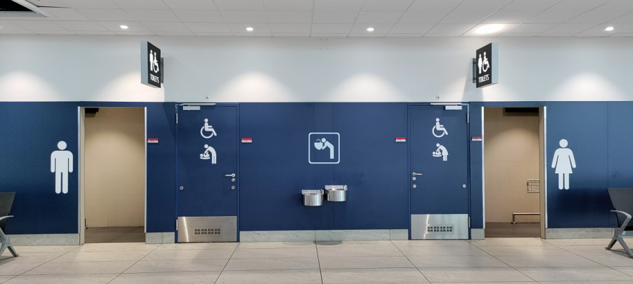 Туалет во втором терминале пражского аэропорта. Изображение 1