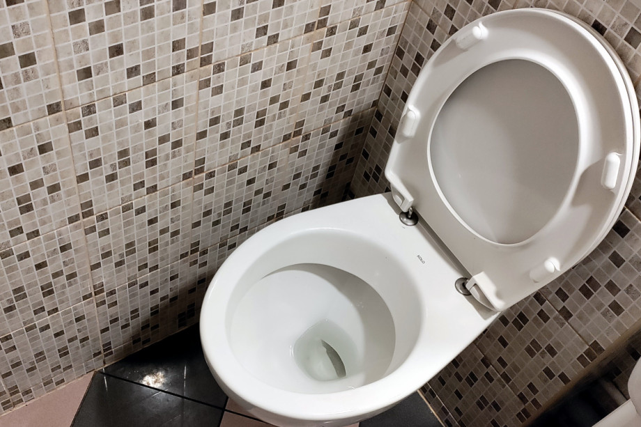 Туалет в узбекской столовой в центре Праги. Изображение 3