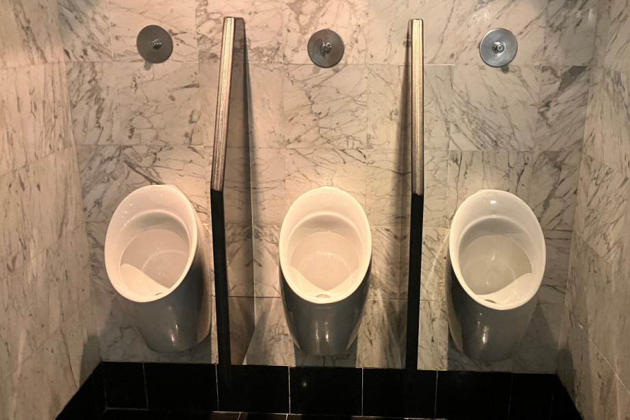 Туалет в ресторане La Villa. Изображение 4