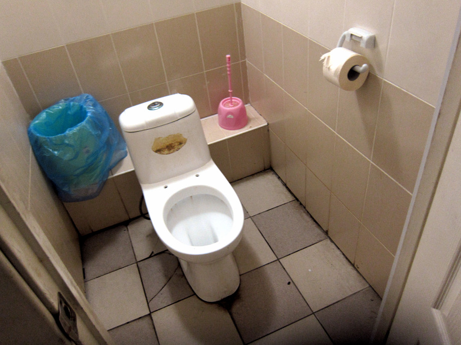 Туалет в Спасо-Прилуцком монастыре. Изображение 4