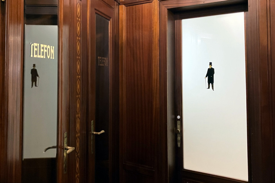 Туалет в кофейне Общественного дома. Изображение 1