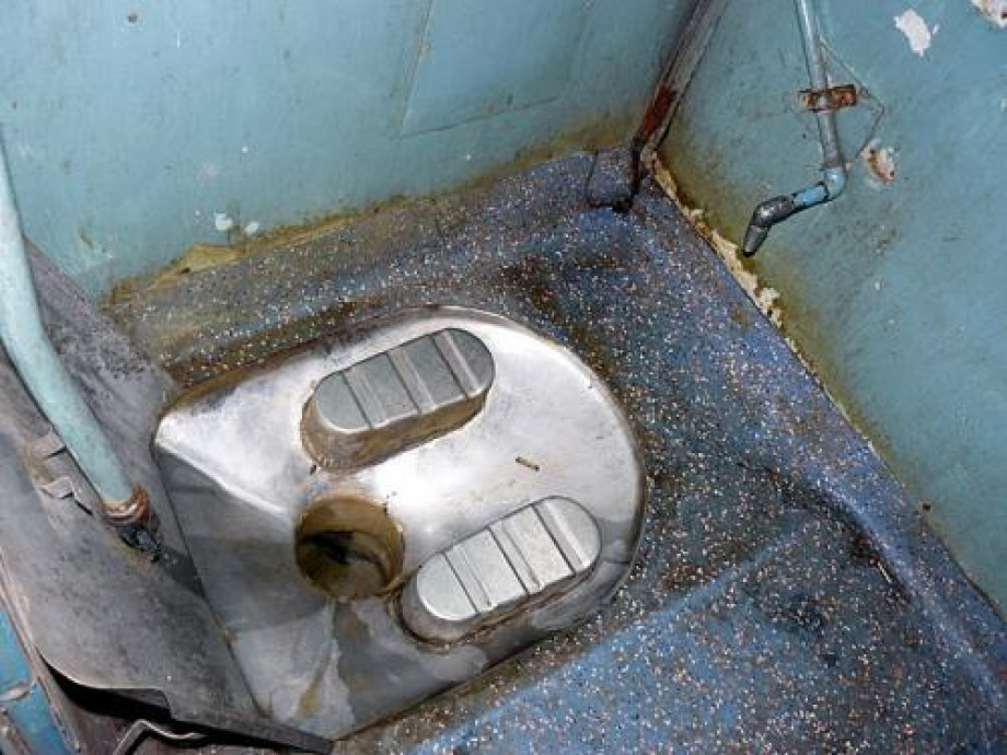 Туалеты в индийском поезде. Изображение 4