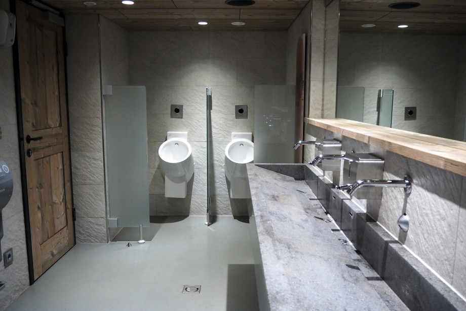 Туалет на теплоходе Tirol. Изображение 5