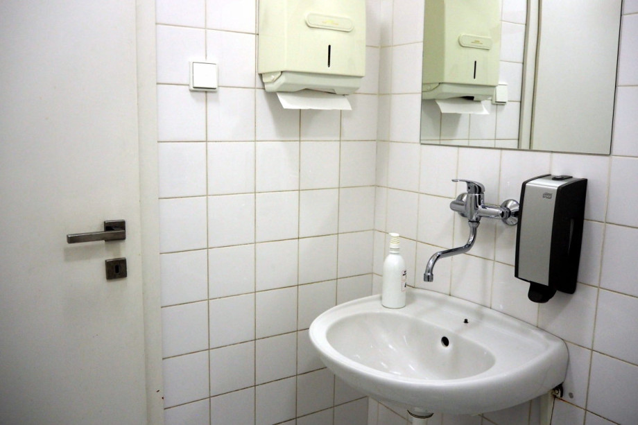 Туалеты в музее Шкоды. Изображение 3