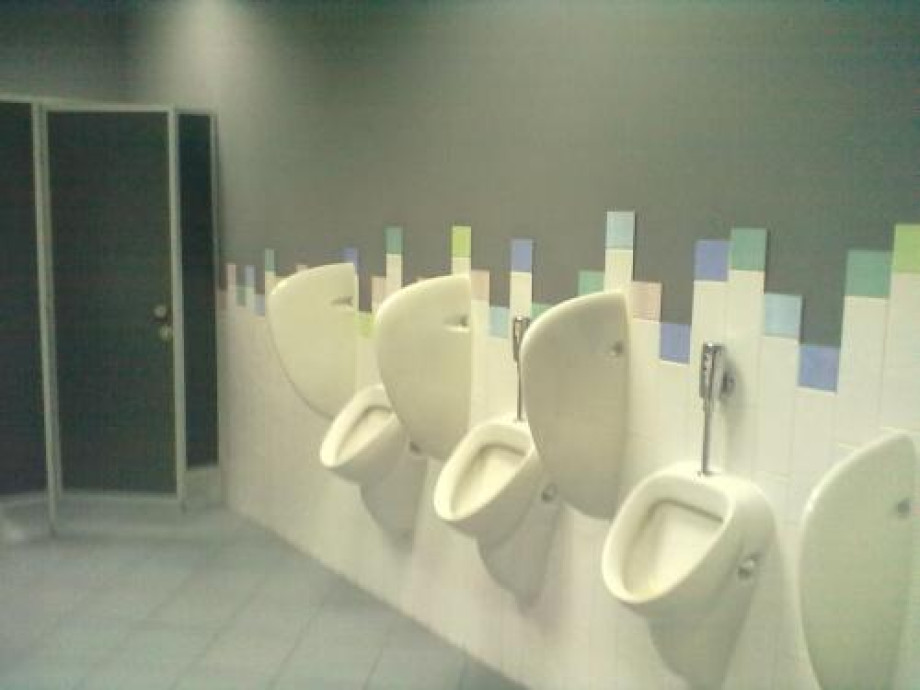 Туалет в кафе Гранд-макета. Изображение 1