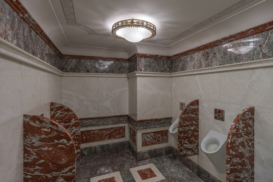 Исторический общественный туалет в ГУМе. Изображение 3