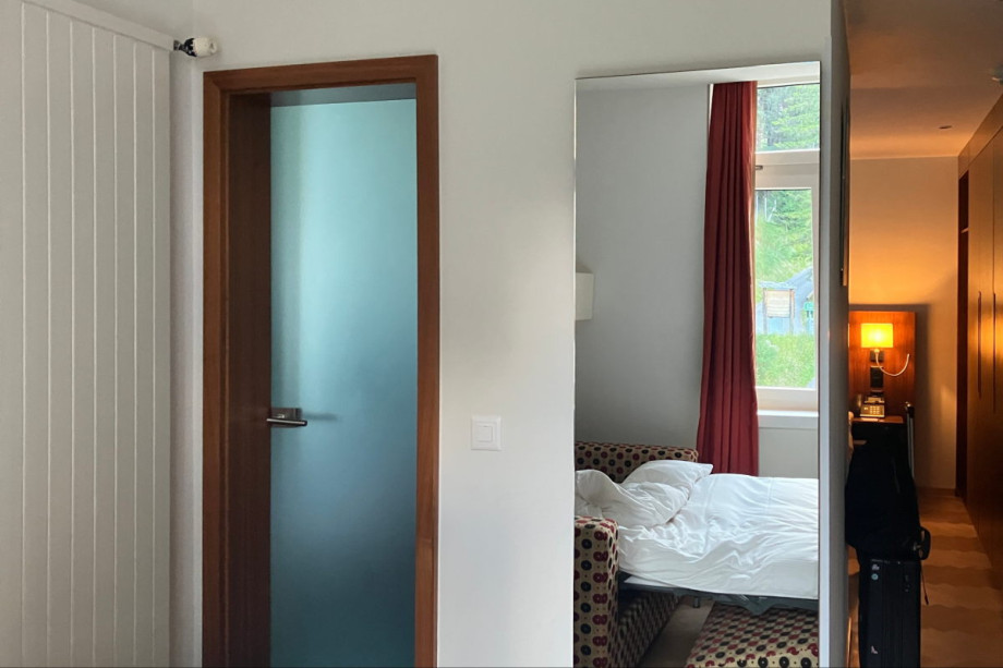 Ванная комната в номере Waldhotel Davos. Изображение 1
