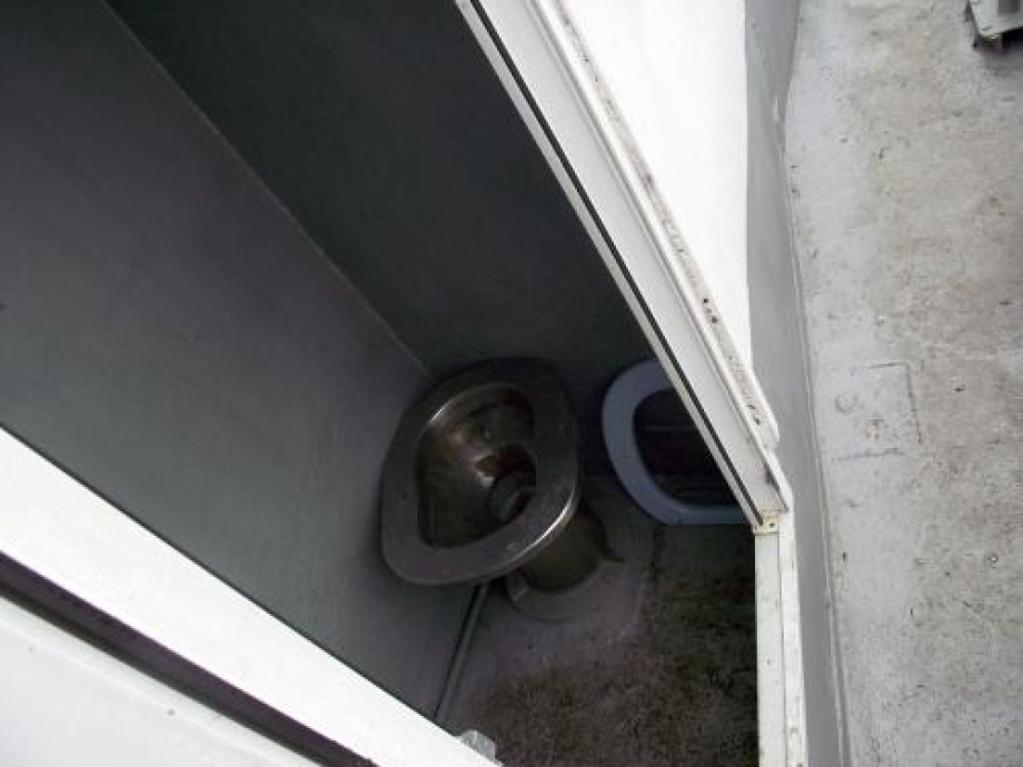 Туалет на корабле «Норд». Изображение 1