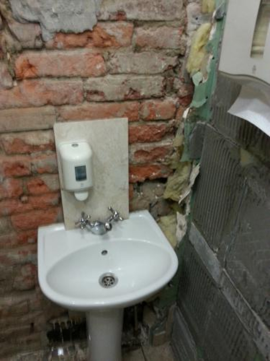 Ремонт туалета в кафе «Руставели» на Мойке. Изображение 2