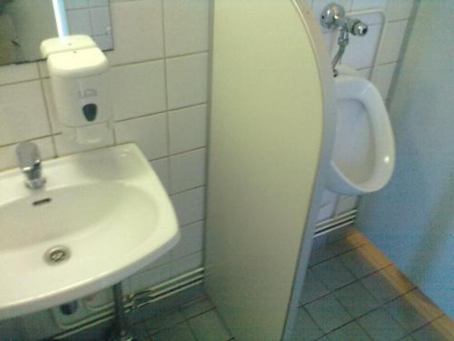 Туалет на светогорском МАПП. Изображение 2