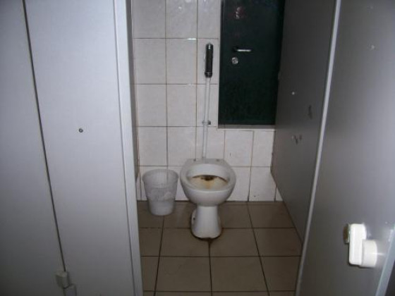 Общественный туалет на Ладожском вокзале