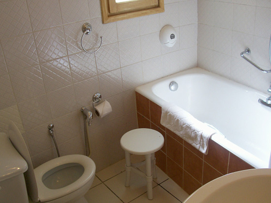 Туалет в стандартном номере отеля Ksar Jerid