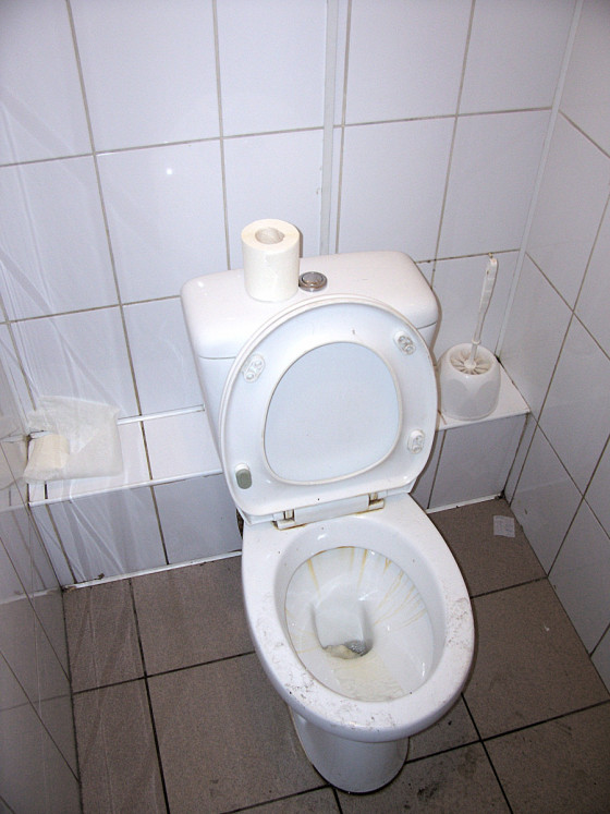 Круглосуточный туалет в Буквоеде