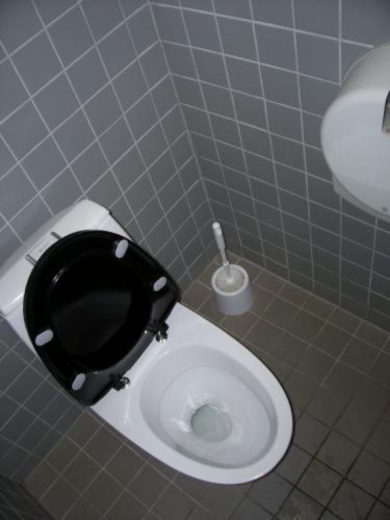 Туалет в деловом центре в Хельсинки