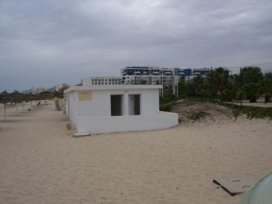 Туалет на пляже отелей «Marhaba» и «Marhaba Club»