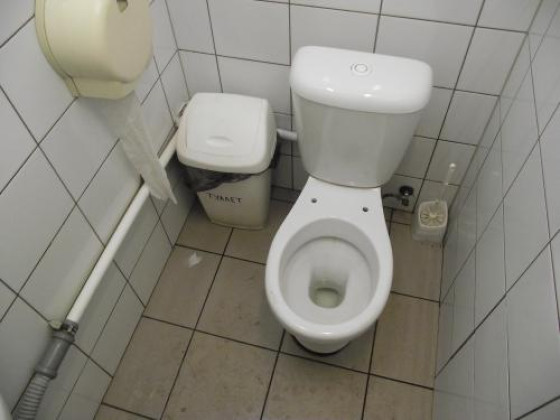 Туалет в «Чайной ложке» на Васильевском