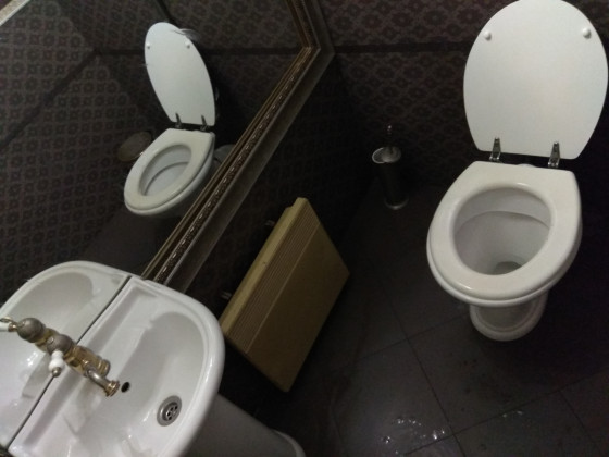 Туалет в ресторане Обломов