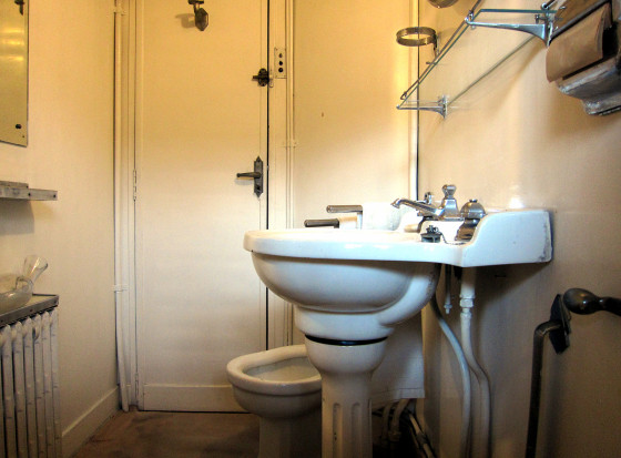 Туалет вагона-салона ZZ-307