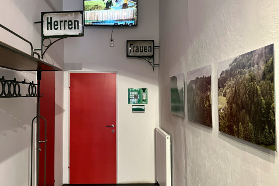 Туалет с душем в музее SÜDBAHN