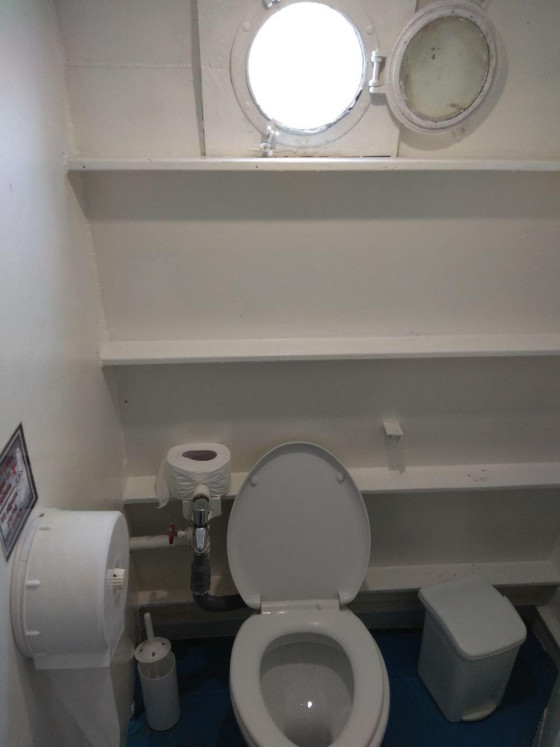 Туалет на теплоходе Gramvousa Express