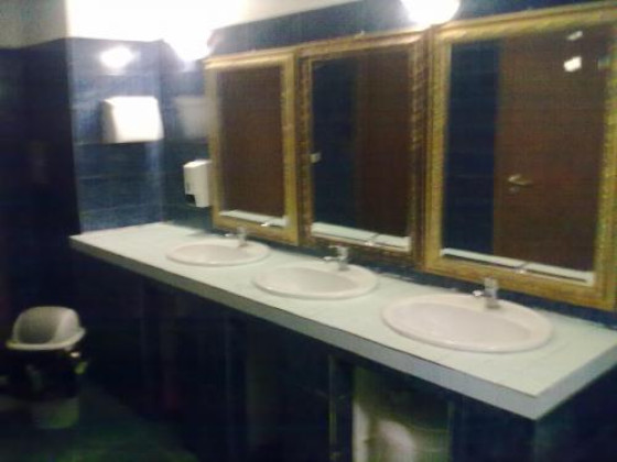 Туалет в ресторане Pegas